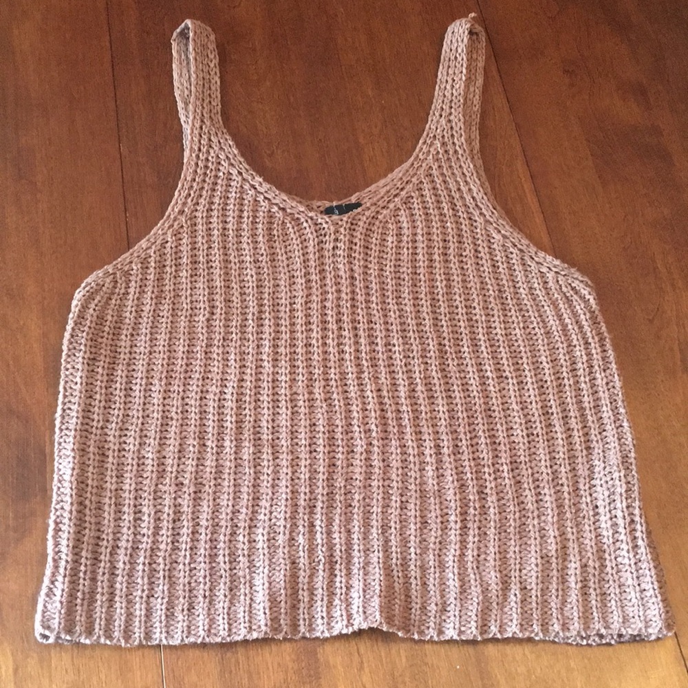 Moon&Madison cropped woven tank